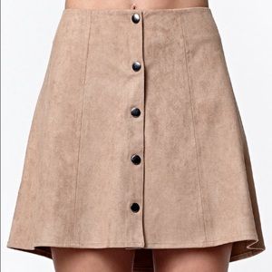 Tan suede Kendall and Kylie button up skirt